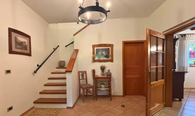 Недвижимость Дом, другое Помьян: 9