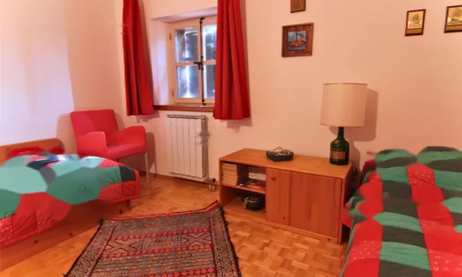 Недвижимость Дом, другое Помьян: 24