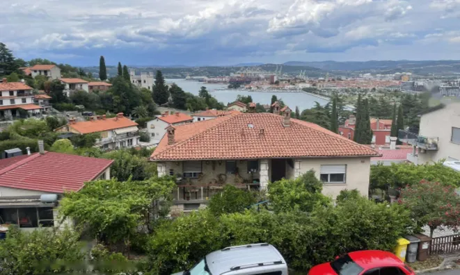 Недвижимость Дом в Семеделе Копер: 5