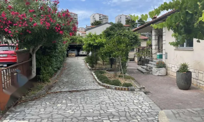 Недвижимость Дом в Семеделе Копер: 8