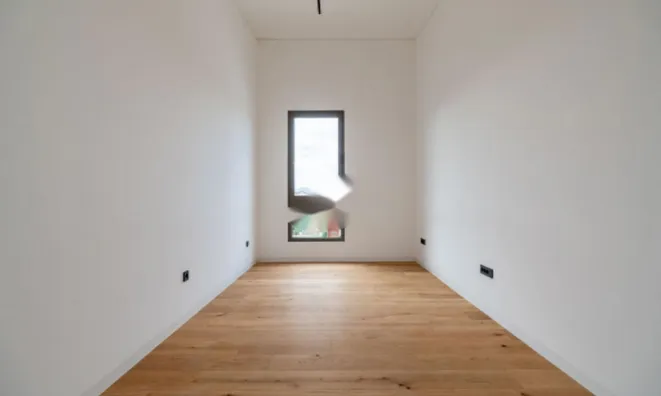 Недвижимость Квартира 5 и более комнат Белиград: 17