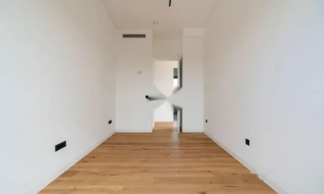 Недвижимость Квартира 5 и более комнат Белиград: 18