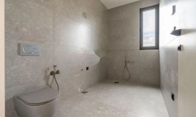 Недвижимость Квартира 5 и более комнат Белиград: 19