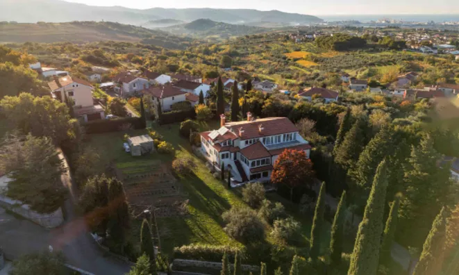 Недвижимость Дом, Копер, Чежарьи, Возможность: 17