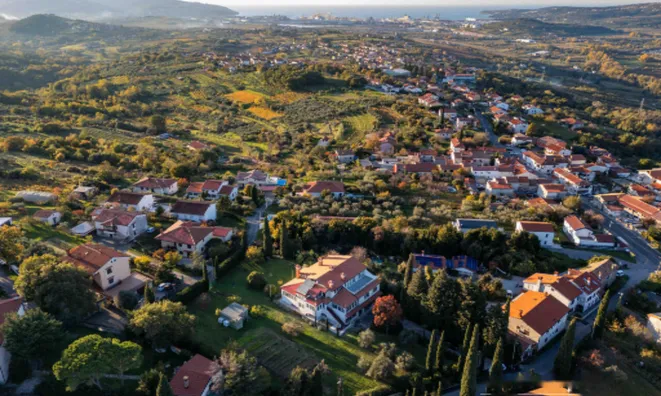 Недвижимость Дом в Чежарии с видом на море: 14