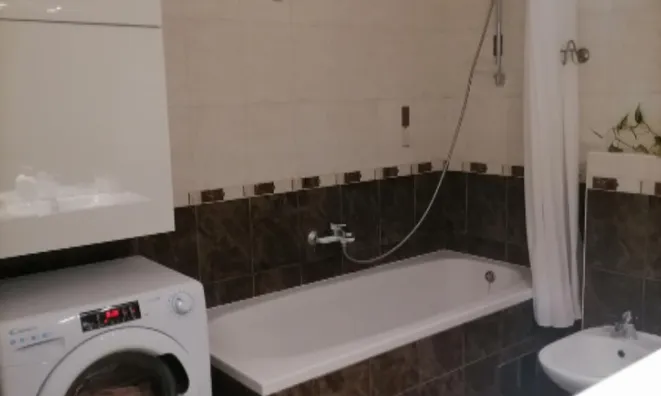 Недвижимость Четырёхкомнатная квартира в Гунцле: 9