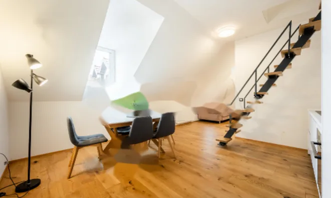 Недвижимость Трёхкомнатная квартира в центре: 3