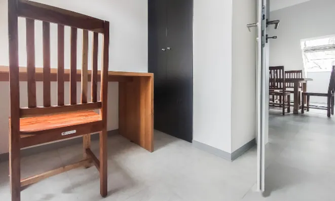 Недвижимость Квартира, 3 комнаты, Центр Любляны: 2