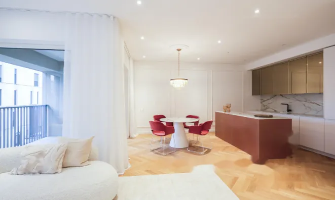 Недвижимость Двухкомнатная квартира в центре: 5