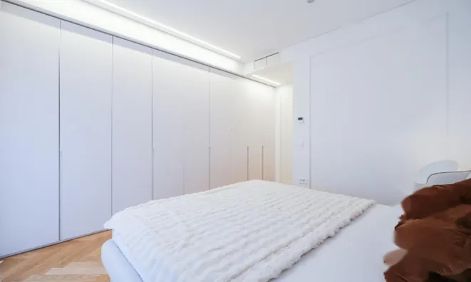 Недвижимость Двухкомнатная квартира в центре: 14