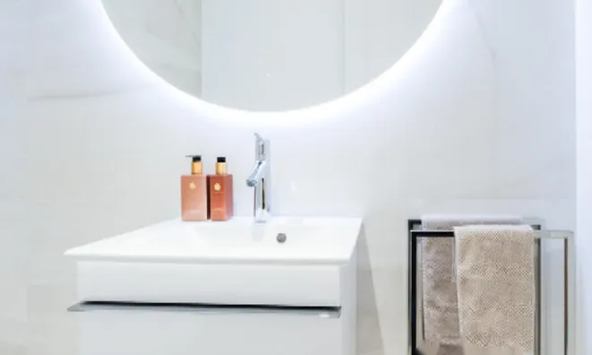 Недвижимость Двухкомнатная квартира в центре: 20