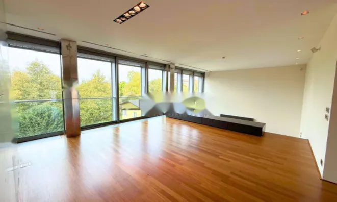 Недвижимость Квартира, 5+ комнат, Центр: 3