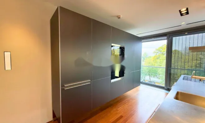 Недвижимость Квартира, 5+ комнат, Центр: 6