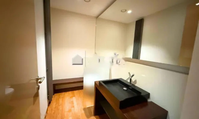 Недвижимость Квартира, 5+ комнат, Центр: 9