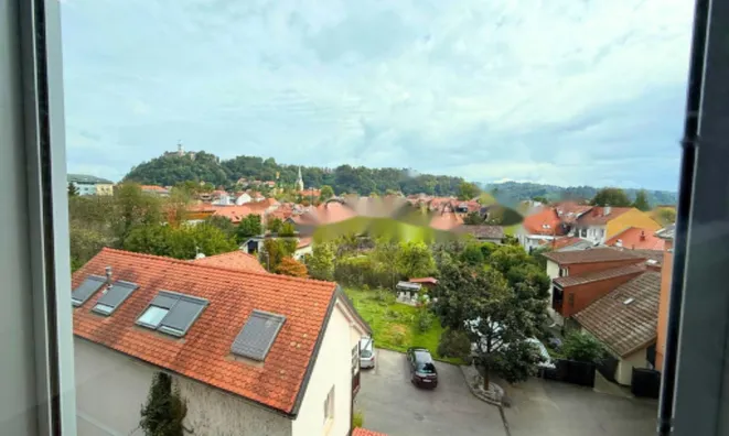 Недвижимость Квартира, 5+ комнат, Центр: 23