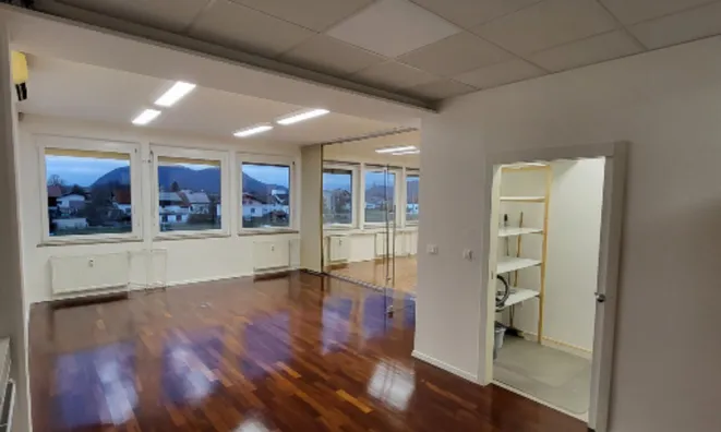 Недвижимость Офисное помещение, Шишка: 3