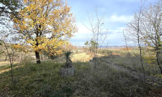 Недвижимость Двухэтажный дом Бошамарин: 2