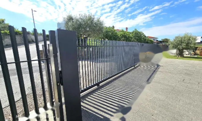 Недвижимость Дом, Верхние Шкофие: 2