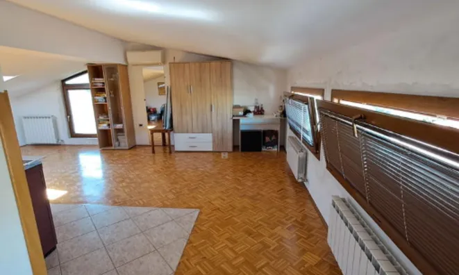 Недвижимость Дом, Побеги: 24