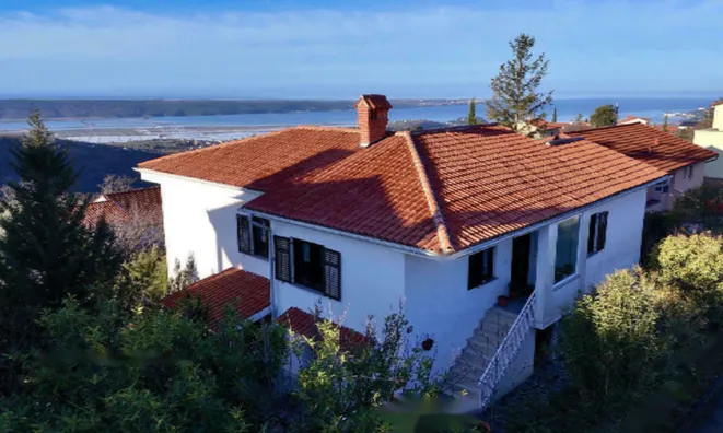 Недвижимость Двухэтажный дом Малья: 1