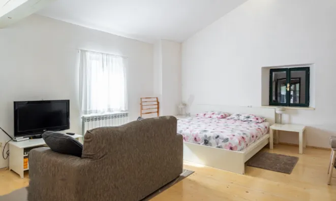 Недвижимость Дом, Комен: 14