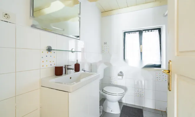 Недвижимость Дом, Комен: 15