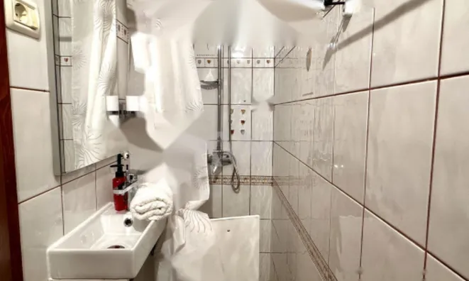 Недвижимость Четырехкомнатная квартира у рынка в Копере: 13