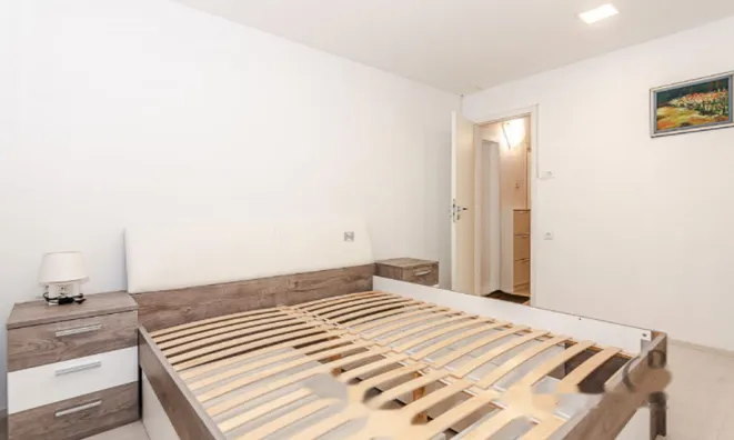 Недвижимость Однокомнатная квартира в Пиране: 15