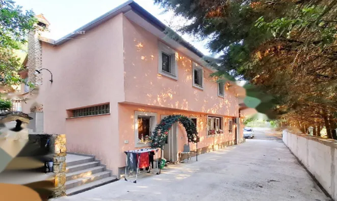 Недвижимость Квартира 4-комнатная Шкофие: 3