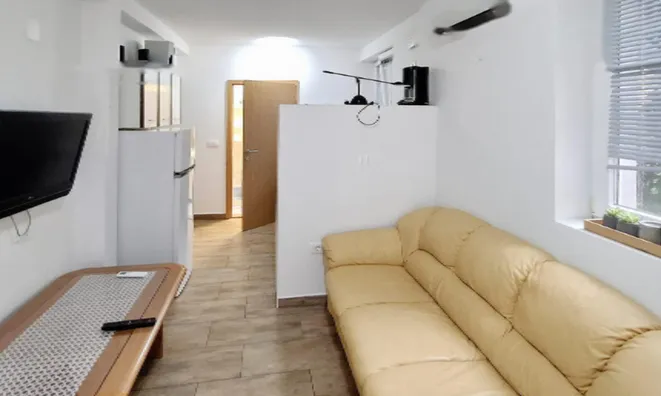 Недвижимость Квартира 4-комнатная Шкофие: 4