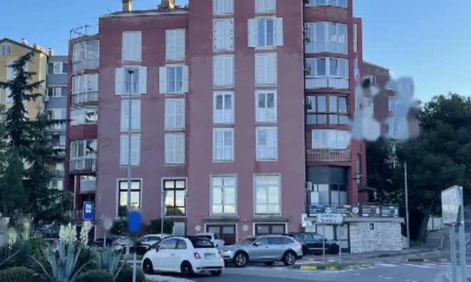 Недвижимость Трёхкомнатная квартира у моря: 16