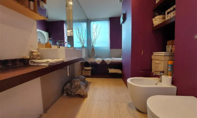 Недвижимость Квартира, 5+ комнат, Центр, Л.: 30