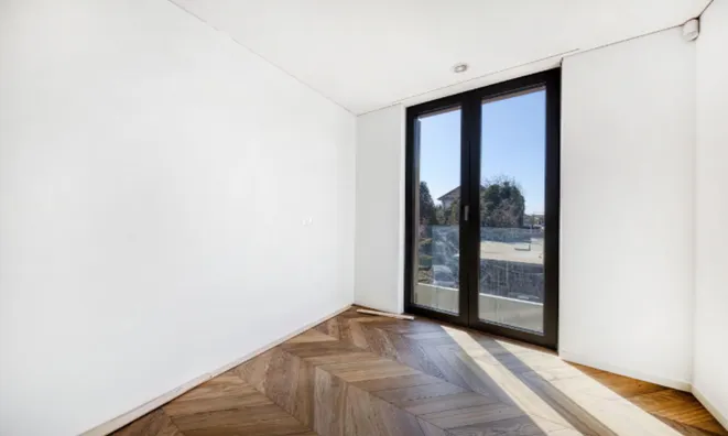 Недвижимость Четырехкомнатная квартира в центре Любляны: 2