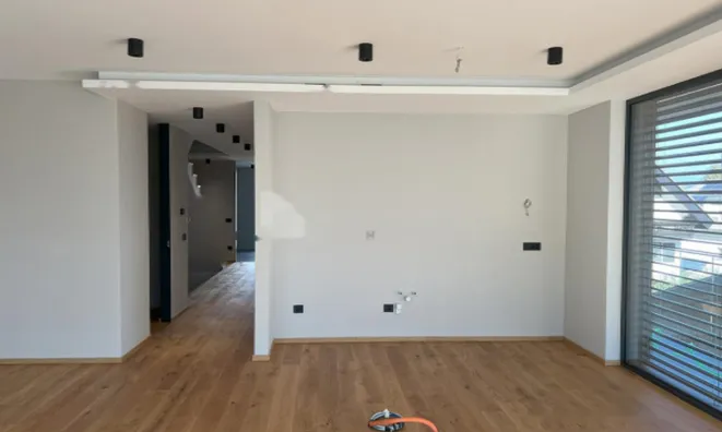 Недвижимость Квартира, 4 комнаты Станежиче: 4