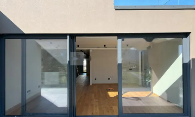 Недвижимость Квартира, 4 комнаты Станежиче: 10