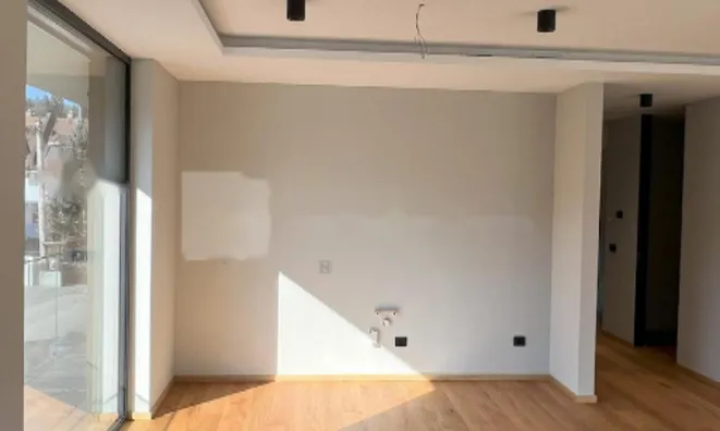 Недвижимость Четырехкомнатная квартира: 5