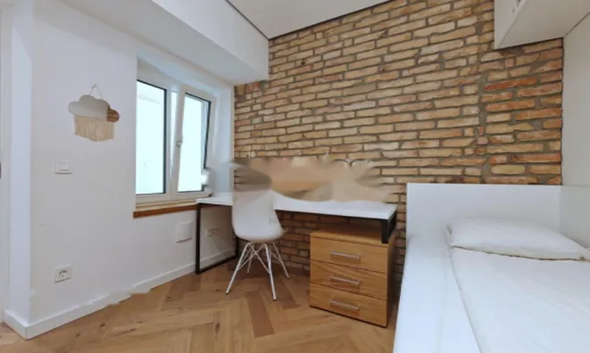 Недвижимость Трехкомнатная квартира у Трновской церкви: 5