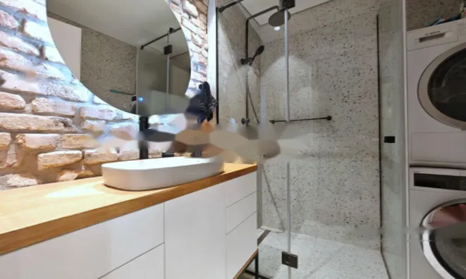 Недвижимость Трехкомнатная квартира у Трновской церкви: 17