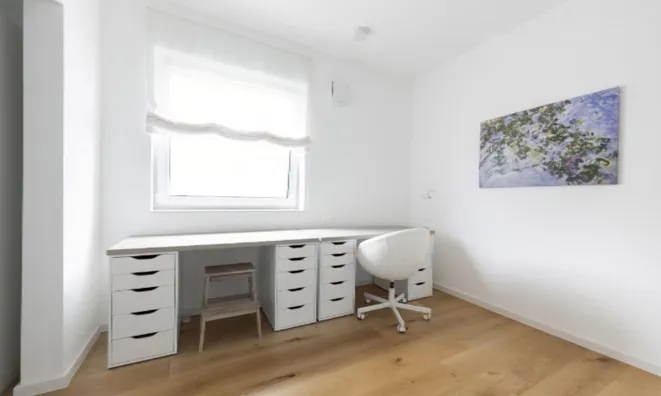 Недвижимость Многокомнатная квартира в Залоге: 4