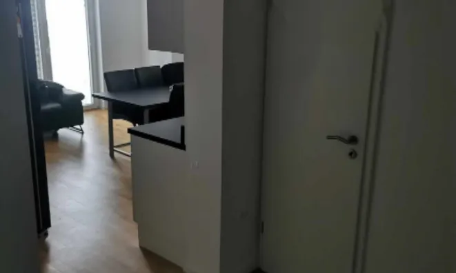 Недвижимость Квартира, 4-комн. ул. Кашель: 10