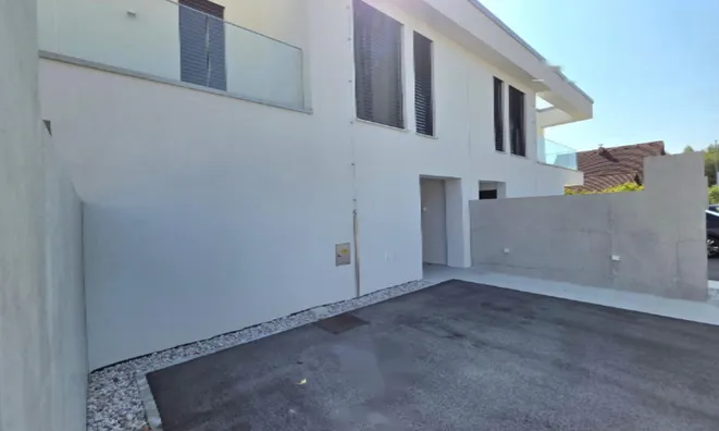 Недвижимость Квартира, 4 комнаты, Любляна Вич: 2