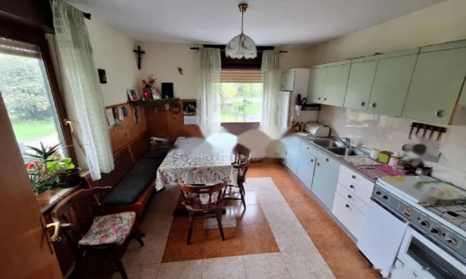 Недвижимость Участок Земли, Загородный, Равный Склону: 4