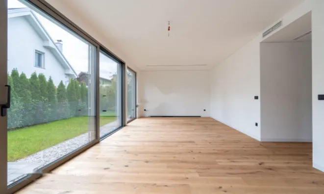 Недвижимость Квартира, 4 комнаты Любляна Бежиград: 4