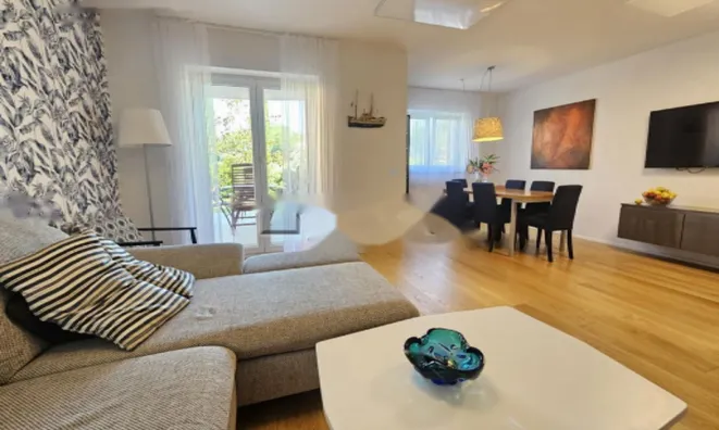 Недвижимость Трёхкомнатная квартира в Портороже: 1