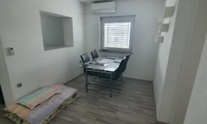 Недвижимость Дом с террасой, Бежиград: 12