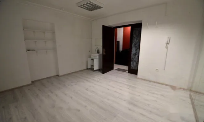 Недвижимость Квартира, 4-комн. Штепаньско: 5