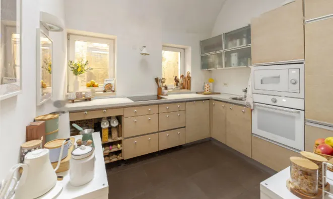 Недвижимость Четырехкомнатная квартира в центре Любляны: 10