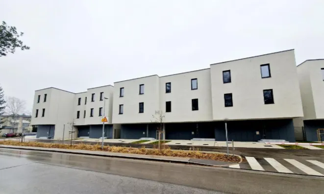 Недвижимость Дом с террасой в Виче: 1