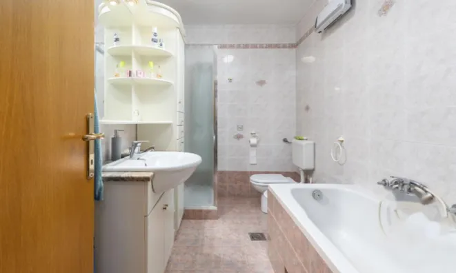 Недвижимость Дом на набережной Петковша и улице Трубарева: 21