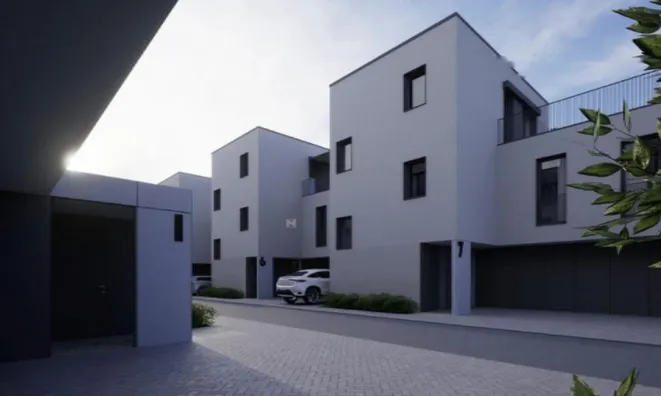 Недвижимость Дом с террасой район Шишка: 1